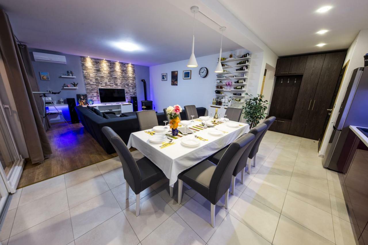 Villa Hedonist Seget Vranjica Luaran gambar